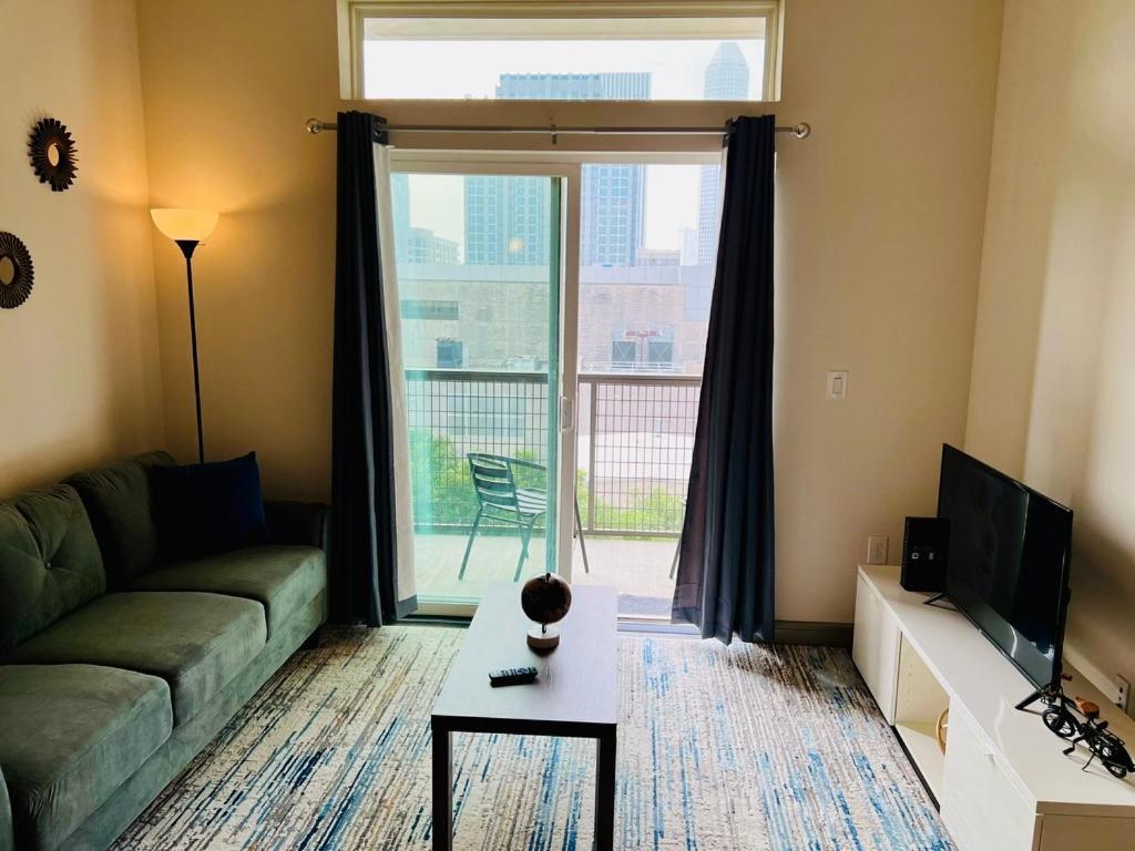 Downtown Apt Free Parking - Pool - Gym - Fully Kitchen Χιούστον Εξωτερικό φωτογραφία