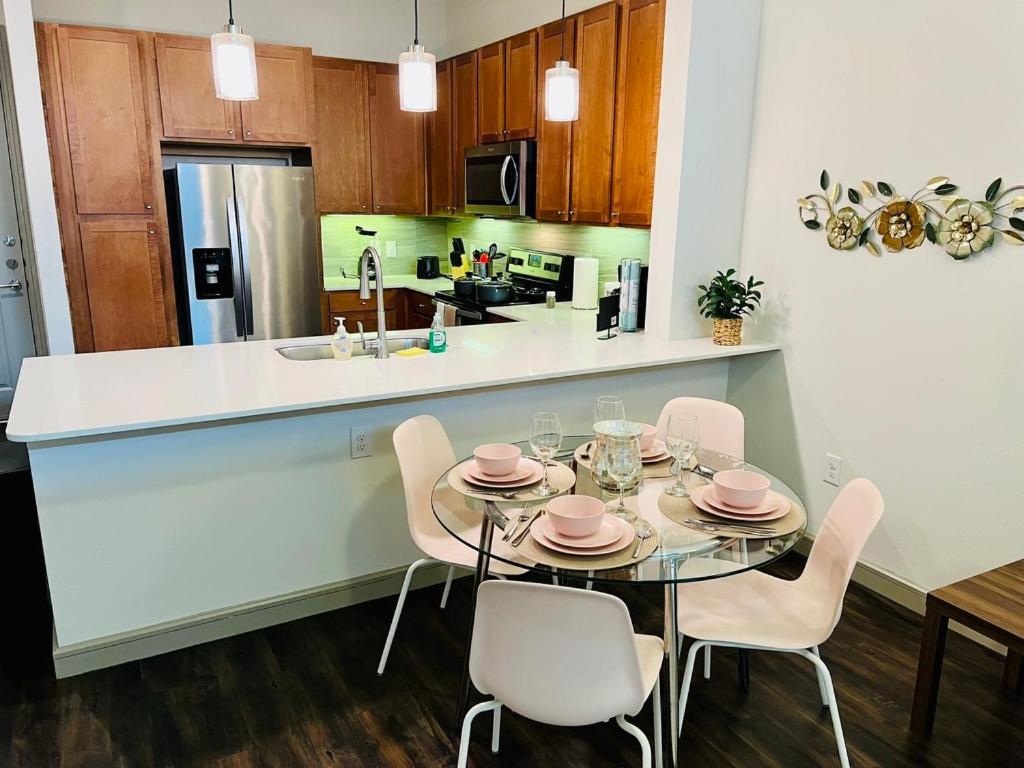 Downtown Apt Free Parking - Pool - Gym - Fully Kitchen Χιούστον Εξωτερικό φωτογραφία