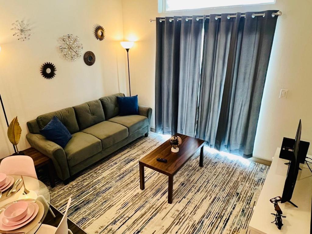 Downtown Apt Free Parking - Pool - Gym - Fully Kitchen Χιούστον Εξωτερικό φωτογραφία